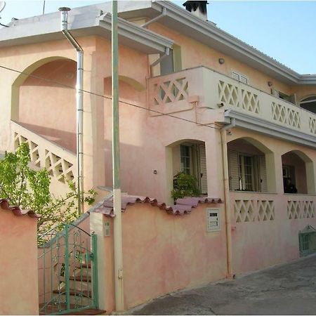 Santu Luisu Iun P2230 Apartment Galtelli Exterior photo